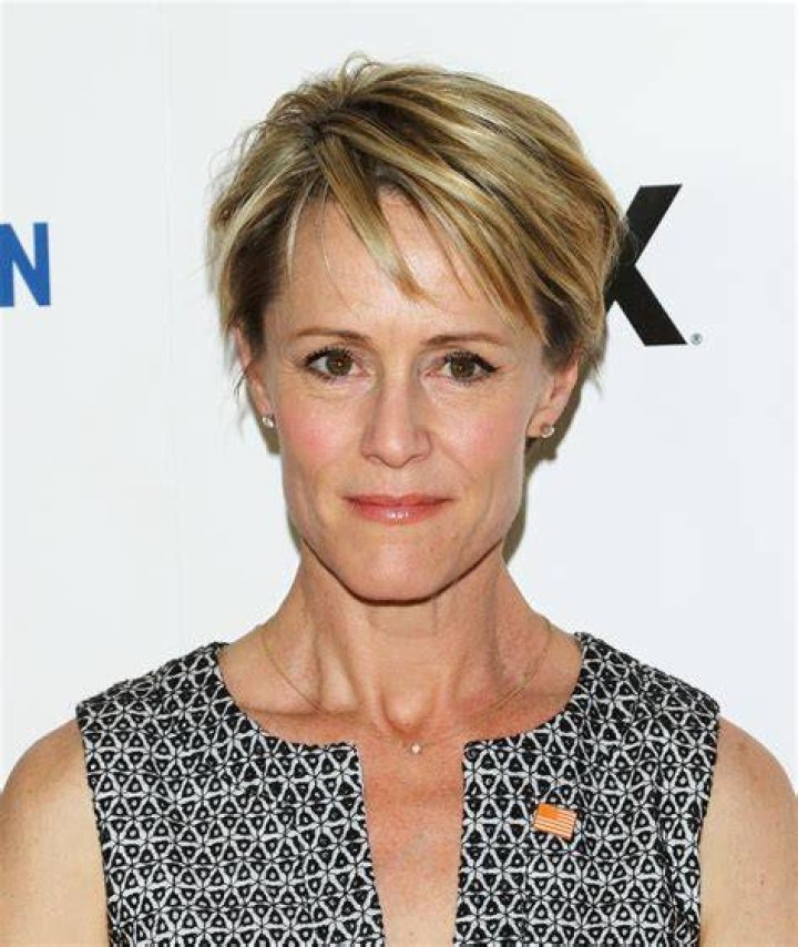 Mary Stuart Masterson, 44, is expecting twins