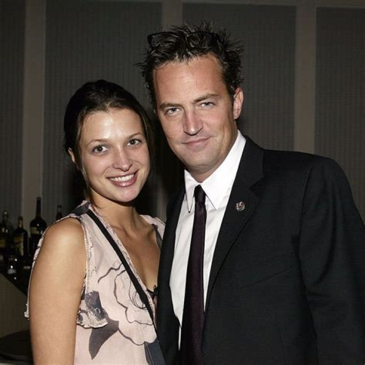 Matthew Perry and his Girlfriend Molly Hurwitz have officially agreed to go their Separate Ways after 2 Years