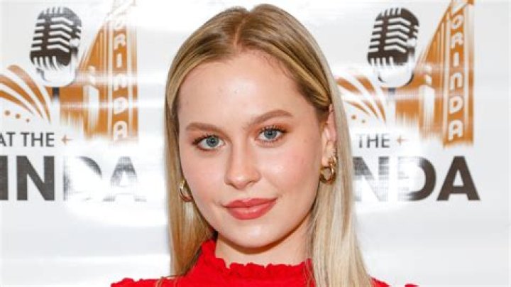 Natasha Bure Bio (Wiki) 