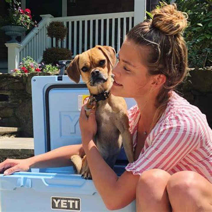 Nina Agdal Pets