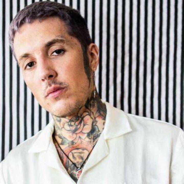 Oliver Sykes Bio (Wiki) 