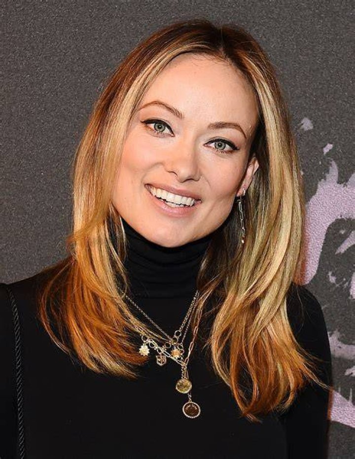 Olivia Wilde Faces a Wardrobe Malfunction at Don’t Worry Darling Promotions! Olivia Wilde