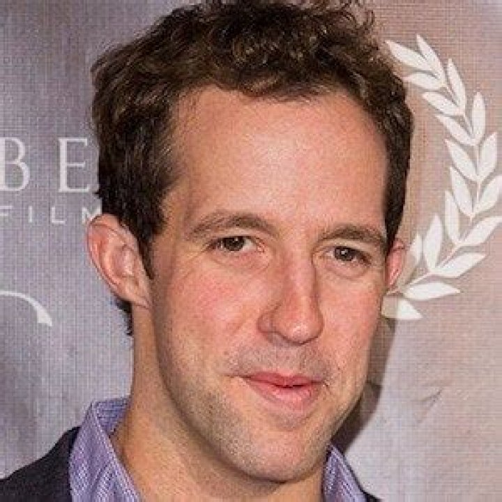 Peter Cambor - Age, Family, Bio