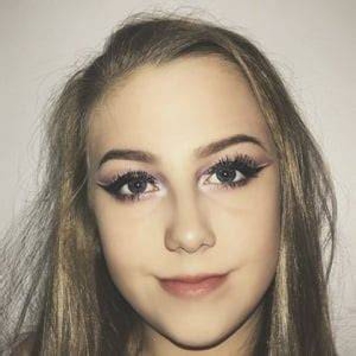 Pippa Barnes - Age, Family, Bio
