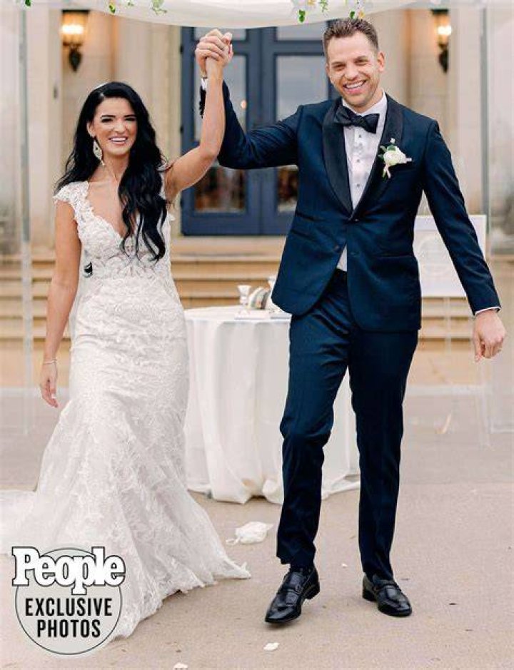 Raven Gates and Adam Gottschalk planning engagement? Get the latest updates!! Raven Gates and Adam Gottschalk planning engagement? Get the latest updates!!