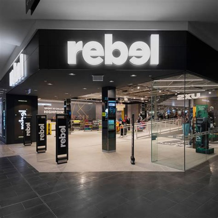 Check out this Hollywood celebrities weight loss transformation. Rebel