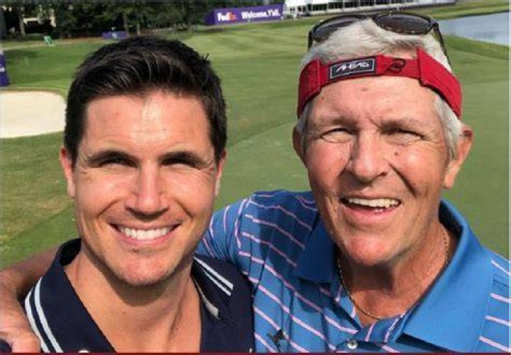 Robbie Amell Parents