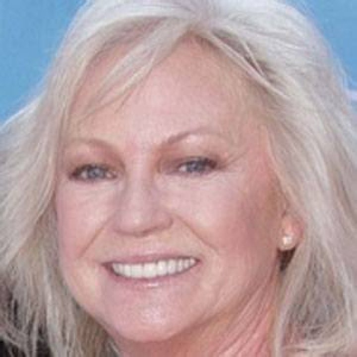 Sharon Thomas - Age, Family, Bio