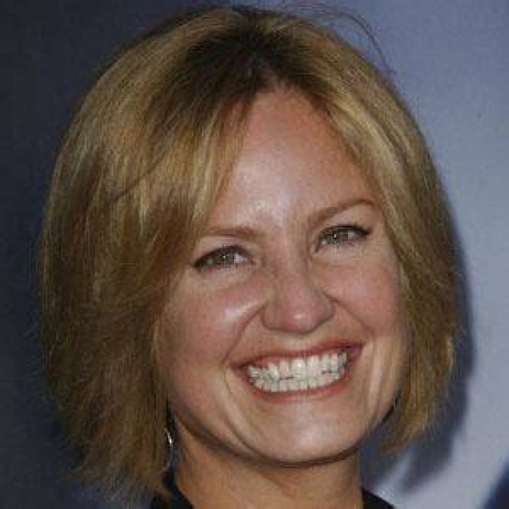 Sherry Stringfield - Age, Family, Bio
