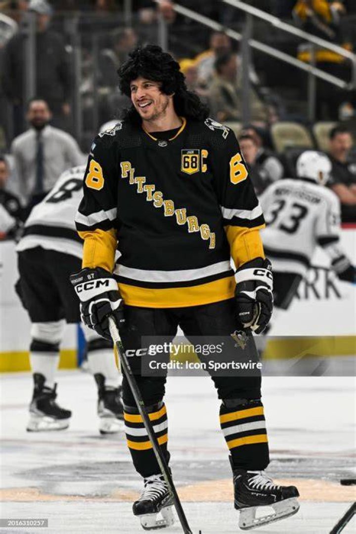 Sidney Crosby's pet Sam