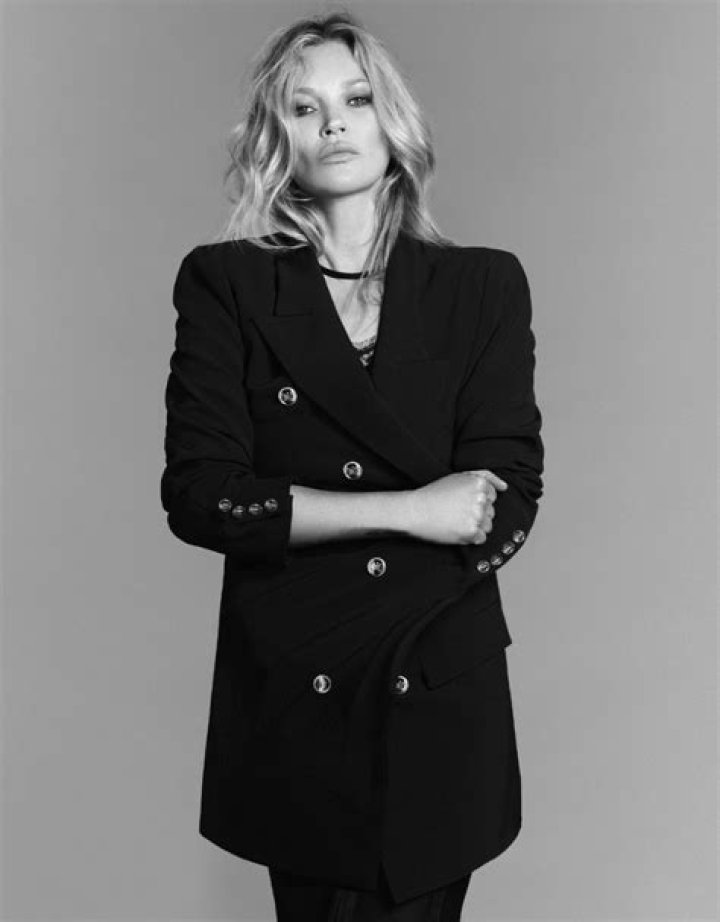 Supermodel Kate Moss Featured in Ad Campaign Of Dior.