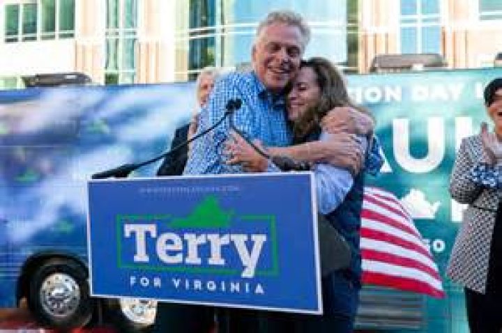 Terry McAuliffe photo 3