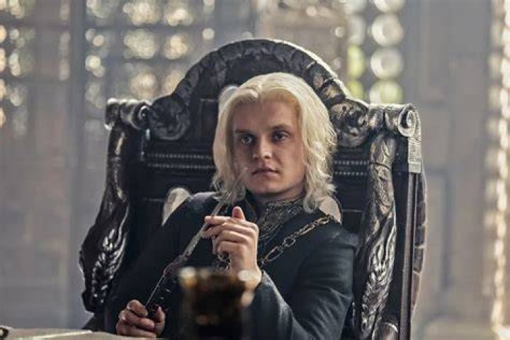 Tom Glynn-Carney photo 2
