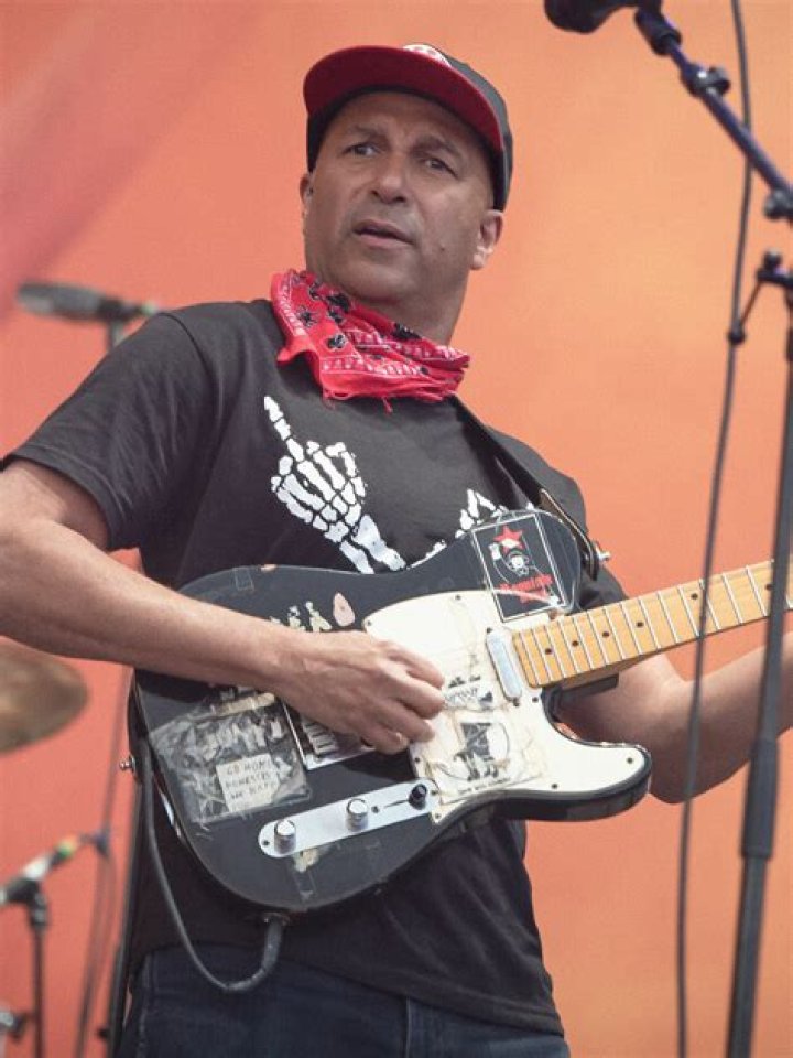 Tom Morello Bio (Wiki) 
