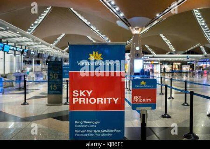 What does Sky Priority mean KLM?