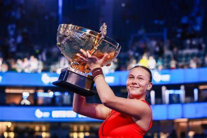 What is Amanda Anisimova ranked?